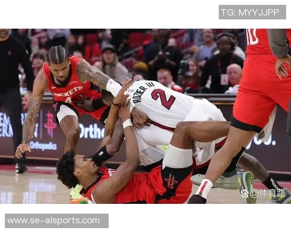 杰伦·格林谈缺席对阵火箭:确实有些失落,这次受伤很不凑巧 杰伦·格林谈缺席对阵火箭:确实有些失落,这次受伤很不凑巧