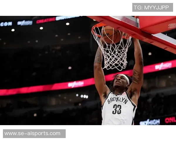 生涯之夜!克拉克斯顿成为篮网本世纪首位砍下三双的中锋 生涯之夜!克拉克斯顿成为篮网本世纪首位砍下三双的中锋