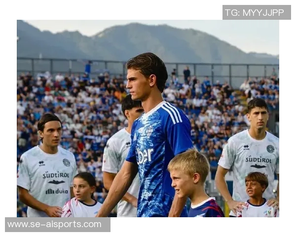 名宿:尼科-帕斯像托蒂,他是意甲最好的球员理应回皇马效力 名宿:尼科-帕斯像托蒂,他是意甲最好的球员理应回皇马效力